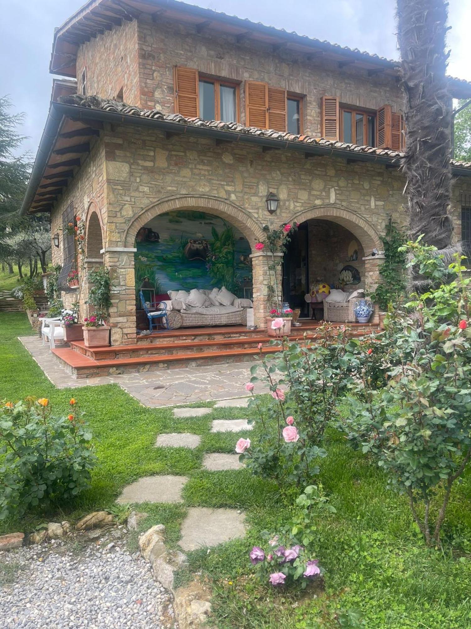Mikipongtwo Villa Montepulciano Stazione Buitenkant foto