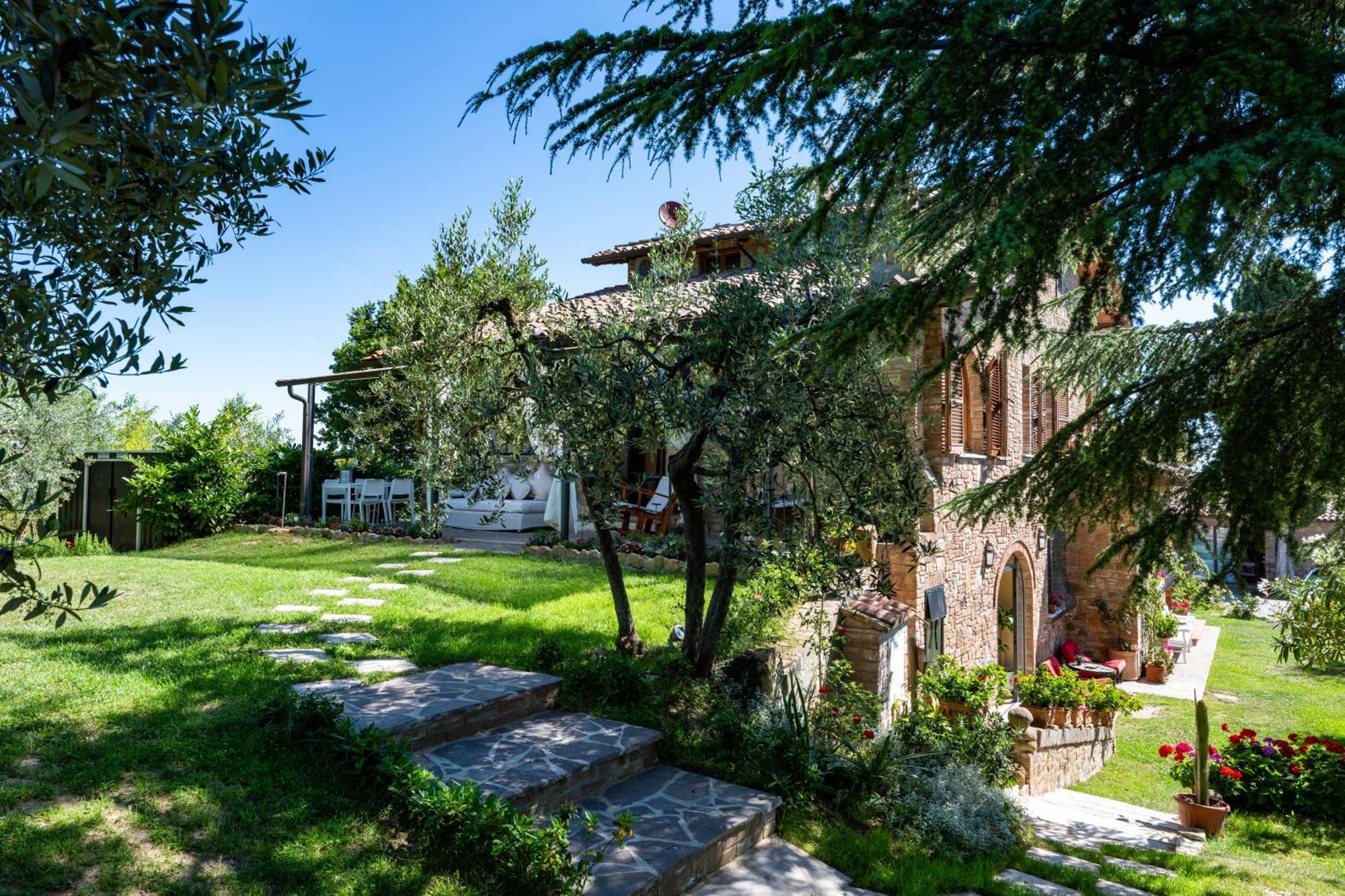 Mikipongtwo Villa Montepulciano Stazione Buitenkant foto